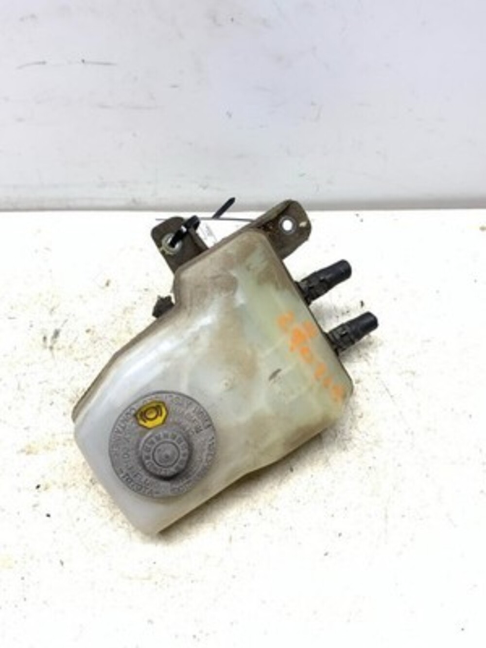 Toyota Brake Master Cylinder Reservoir